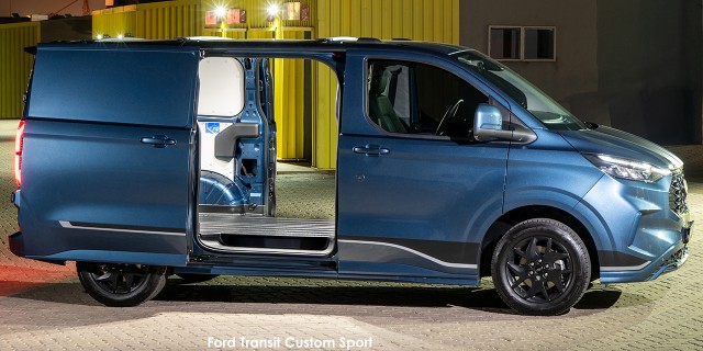 FORD TRANSIT CUSTOM 2.0TDCI LWB BASE AMBULANCE - 33 