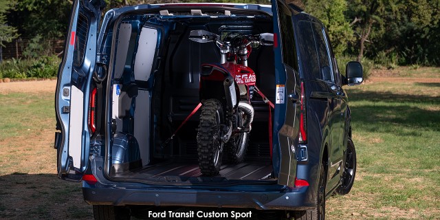 FORD TRANSIT CUSTOM 2.0TDCI LWB BASE AMBULANCE - 24 