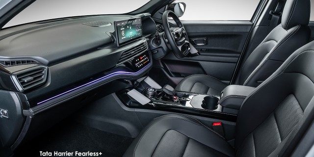 TATA HARRIER 2.0TD FEARLESS + A/T - 13 
