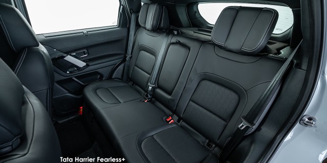 TATA HARRIER 2.0TD FEARLESS + A/T - 14 