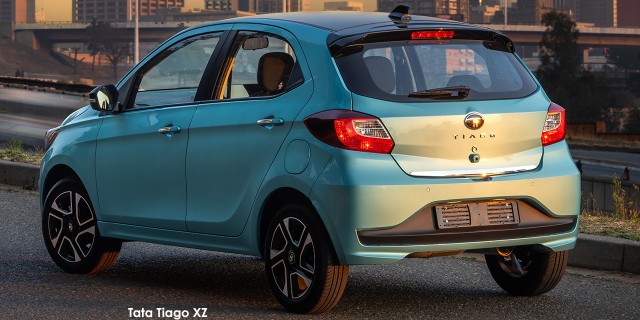 TATA TIAGO 1.2XZ+ - 6 