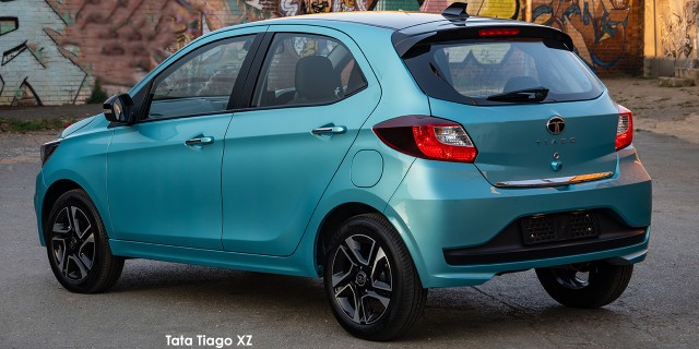 TATA TIAGO 1.2XZ+ - 11 