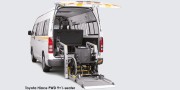 TOYOTA QUANTUM 2.8 VX 9 SEAT - 1 thumb