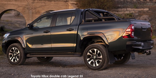 TOYOTA HILUX 2.8 GD-6 RB LEGEND RS 4X4 A/T P/U D/C (MHEV) - 33 